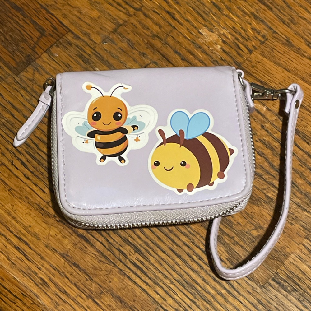 Adorable Bee-Themed Kids Wallet in Lavender